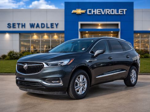 Used 2021 Buick Enclave Essence FWD image 3