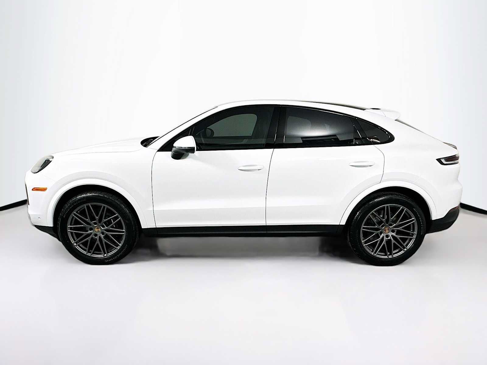Used 2026 Porsche Cayenne Coupe AWD/4WD image 2