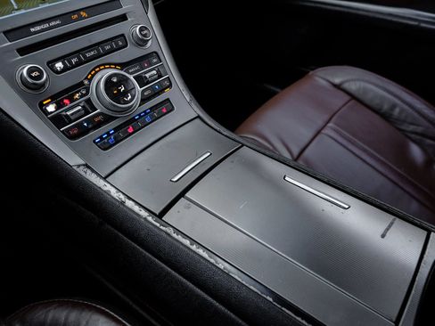 Used 2017 Lincoln MKZ Reserve FWD image 31
