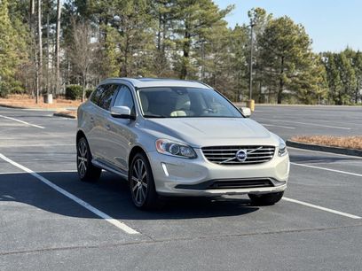 Used 2017 Volvo XC60 T6 Inscription w/ Preferred Option Package
