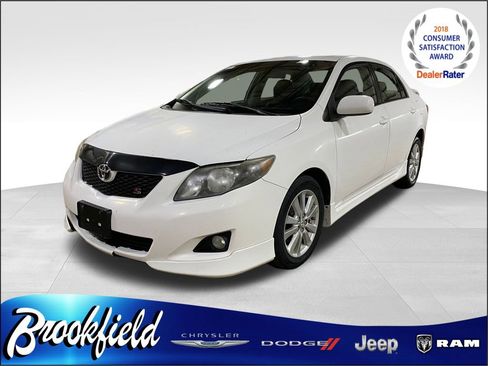 Used 2010 Toyota Corolla image 4