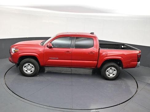 Used 2022 Toyota Tacoma SR5 RWD image 13