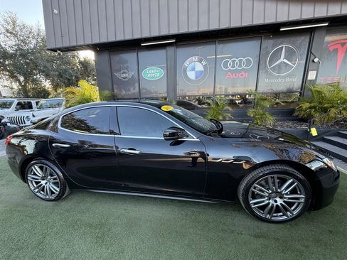 Used 2017 Maserati Ghibli image 8