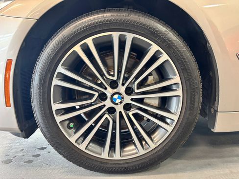 Used 2019 BMW 530i w/ Convenience Package image 46