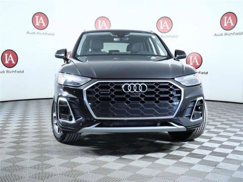 Used 2024 Audi Q5 2.0T Premium Plus w/ Premium Plus Package image 3