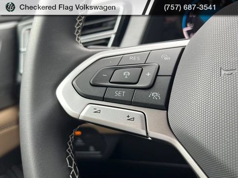 New 2026 Volkswagen Atlas Cross Sport SE AWD/4WD image 35