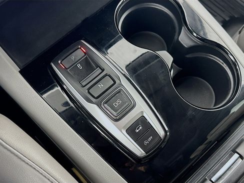 Used 2016 Honda Pilot Touring image 24