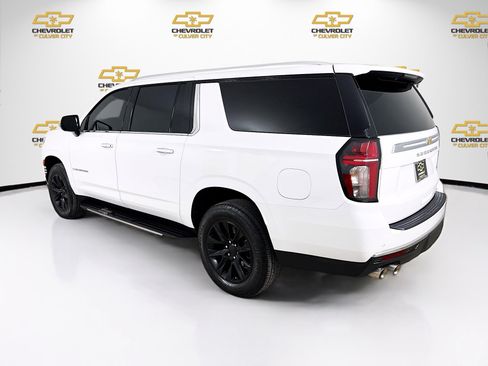 Used 2024 Chevrolet Suburban Premier image 5