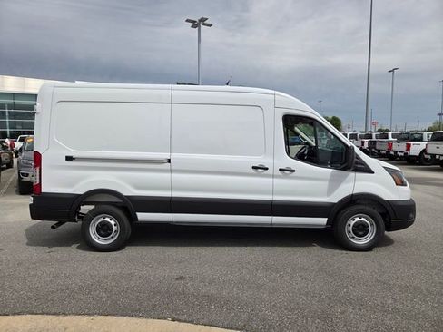 New 2026 Ford Transit 250 148 Medium Roof image 12