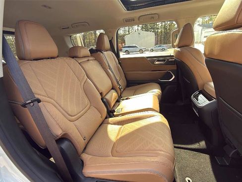 New 2026 INFINITI QX80 Luxe image 25