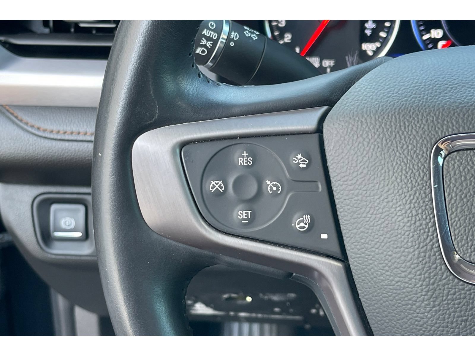 Used 2021 GMC Acadia AT4 w/ Technology Package AWD/4WD image 38