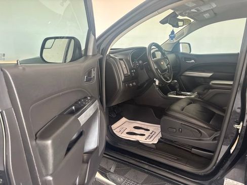 Used 2018 Chevrolet Colorado LT AWD/4WD image 19