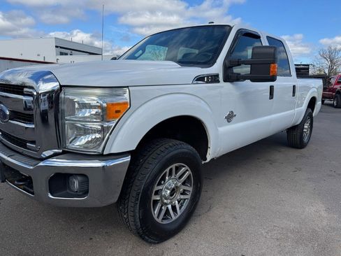 Used 2015 Ford F250 XLT w/ Camper Package AWD/4WD image 9