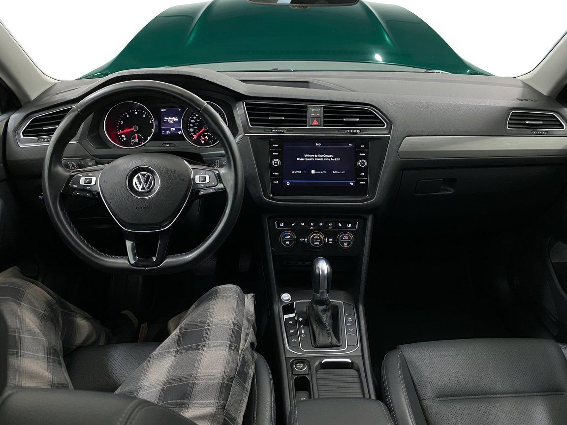 Used 2019 Volkswagen Tiguan SE FWD image 6