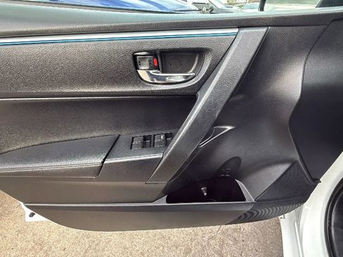 Used 2014 Toyota Corolla S image 18