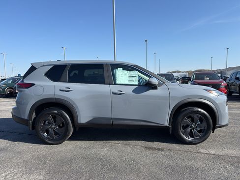 New 2026 Nissan Rogue SV AWD/4WD image 4