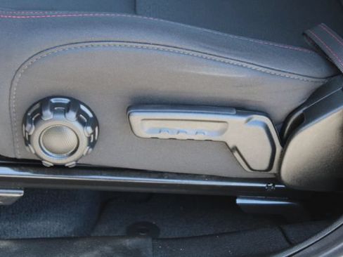 Used 2022 Jeep Gladiator Rubicon AWD/4WD image 44