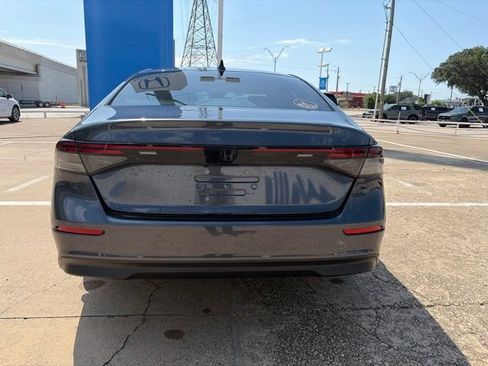 Used 2025 Honda Accord SE image 5