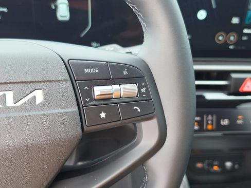 New 2026 Kia Sportage SX FWD image 32