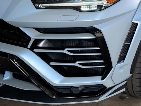 Used 2022 Lamborghini Urus image 14