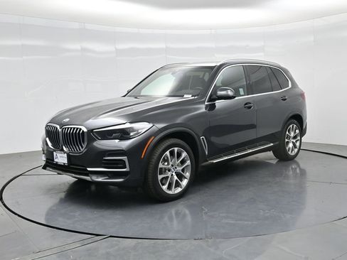 Used 2023 BMW X5 xDrive40i AWD/4WD image 57
