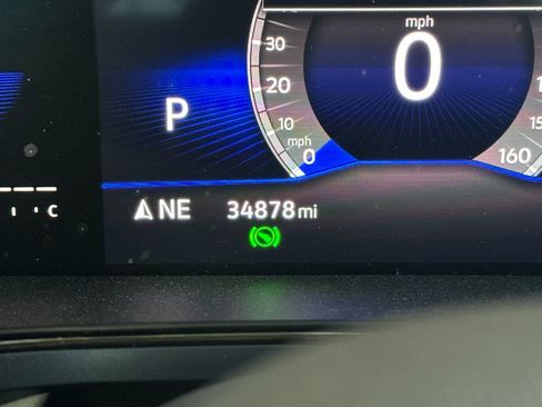 Used 2023 Volkswagen Taos SE image 25