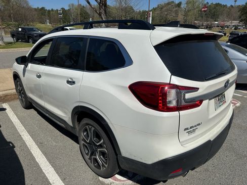Used 2024 Subaru Ascent Touring image 3