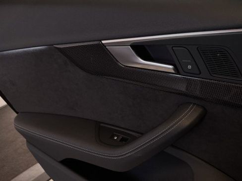 Used 2019 Audi S4 Premium Plus w/ Premium Plus Package image 25