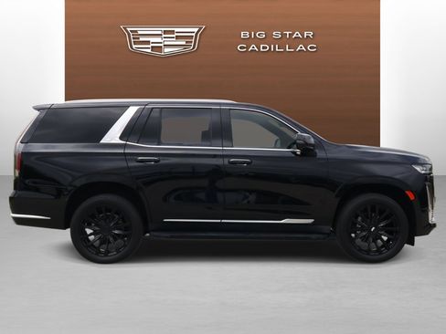 Used 2023 Cadillac Escalade Luxury w/ LPO, Illumination Package RWD image 6