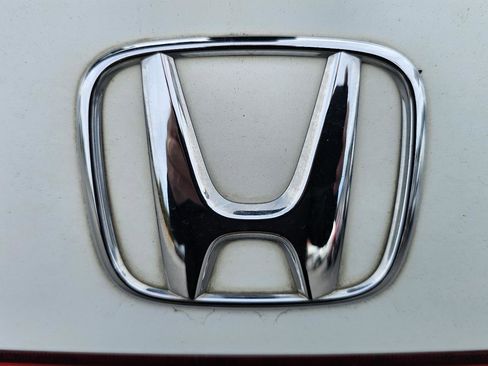 Used 2011 Honda Odyssey Touring image 25