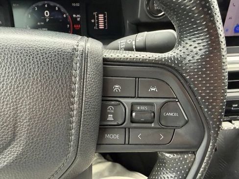 Used 2024 Toyota Tacoma SR5 AWD/4WD image 21