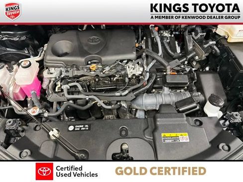 Used 2023 Toyota Sienna XLE FWD image 33