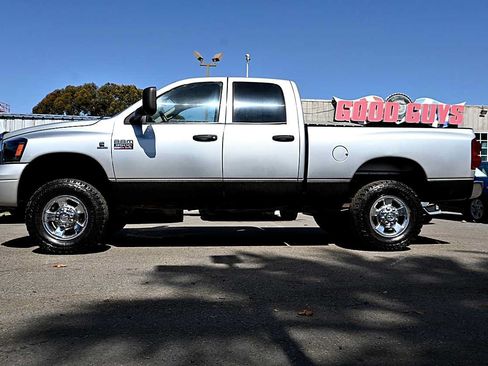 Used 2007 Dodge Ram 3500 Truck Laramie AWD/4WD image 4