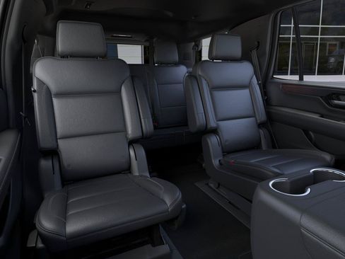 New 2026 GMC Yukon Denali w/ Denali Reserve Package AWD/4WD image 17