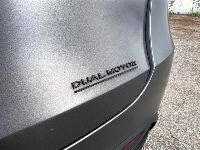 Used 2023 Tesla Model Y Performance AWD/4WD image 28