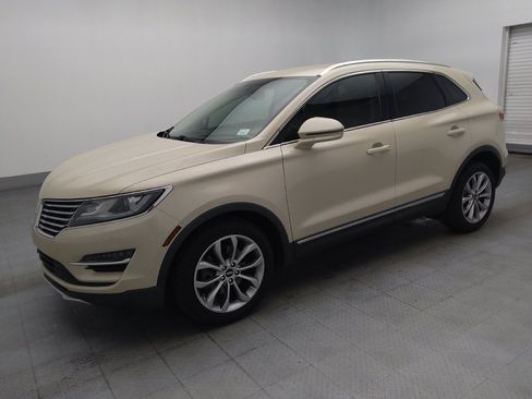Used 2018 Lincoln MKC Select w/ Select Plus Package FWD image 2