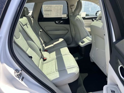 New 2026 Volvo XC60 T8 Ultra w/ Climate Package PRO AWD/4WD image 19
