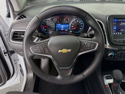 Used 2024 Chevrolet Equinox LT image 12