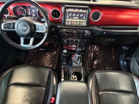 Used 2020 Jeep Wrangler Unlimited Rubicon AWD/4WD image 3