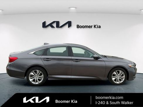 Used 2019 Honda Accord LX image 4