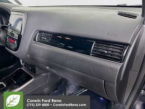 Used 2019 Mitsubishi Outlander LE FWD image 30