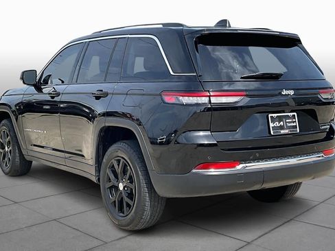 Used 2023 Jeep Grand Cherokee Limited image 12
