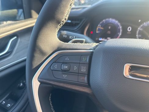 New 2026 Jeep Grand Cherokee Altitude AWD/4WD image 19