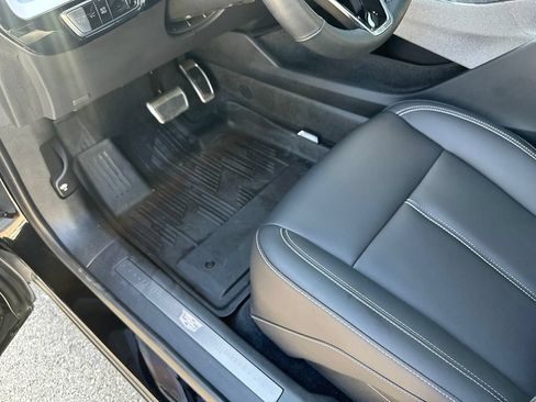 Certified 2025 Cadillac Optiq Sport 1 w/ LPO, Floor Liner Package AWD/4WD image 23