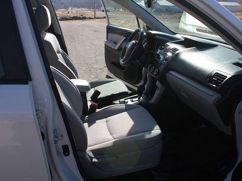 Used 2015 Subaru Forester 2.5i Premium w/ All-Weather Package image 35