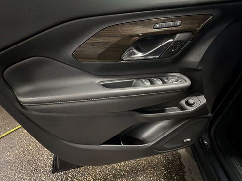 Used 2019 GMC Terrain Denali w/ Advanced Safety Package image 23