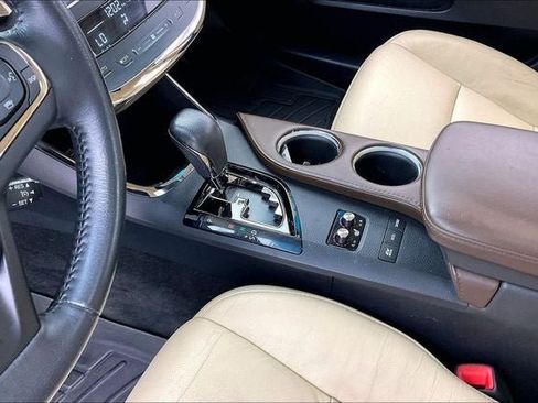 Used 2013 Toyota Avalon XLE Touring FWD image 16