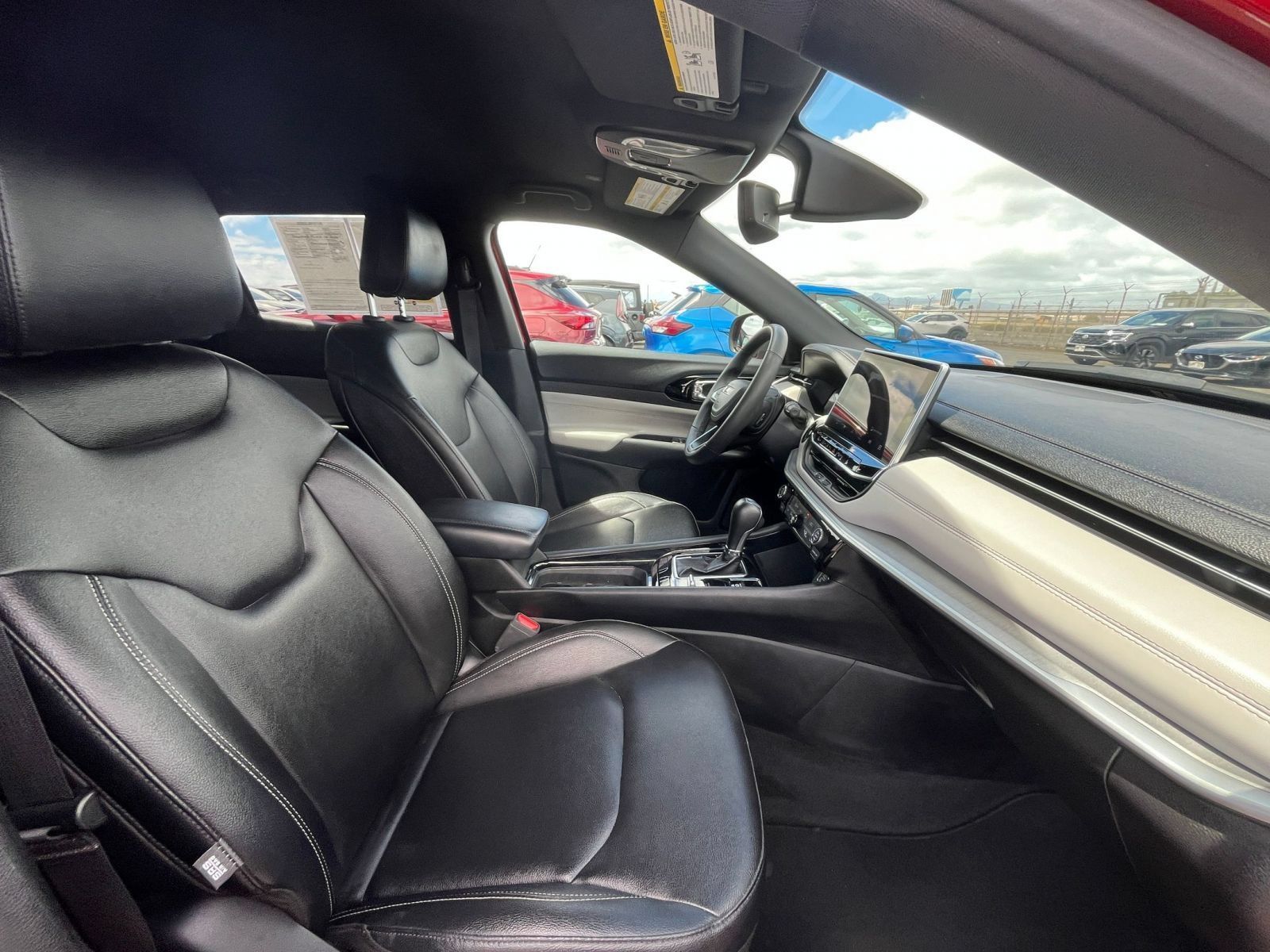 Used 2025 Jeep Compass Limited AWD/4WD image 30