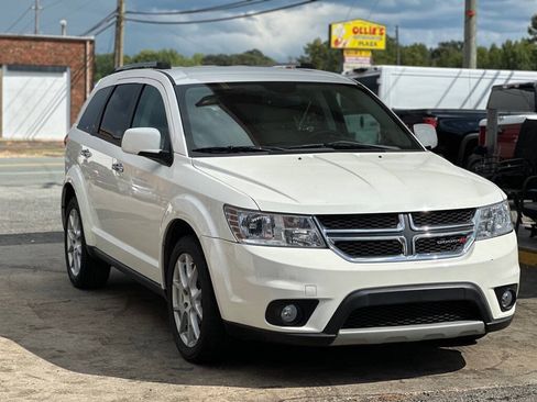 Used 2014 Dodge Journey Limited w/ Flexible Seating Group FWD image 1