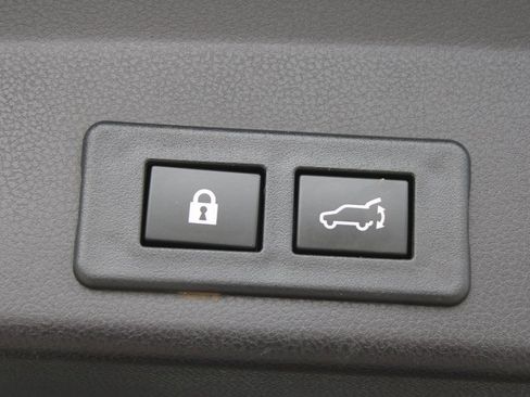 Certified 2022 Subaru Ascent Touring image 30